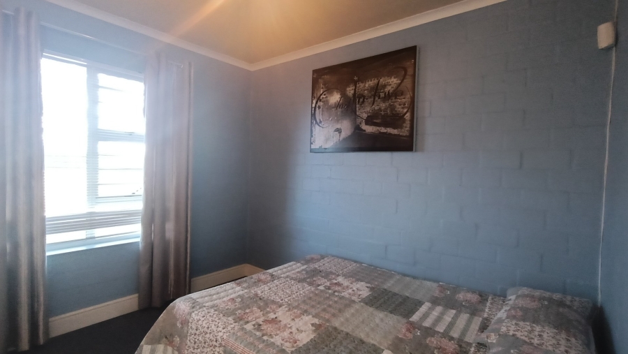 To Let 3 Bedroom Property for Rent in Rouxville Western Cape
